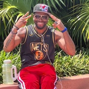 Meet your Posher, Rocky